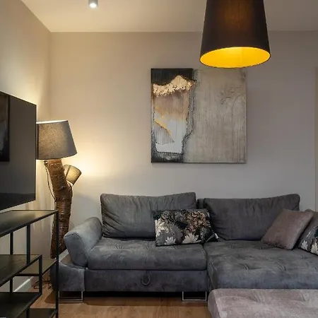 Zaka Apartament *